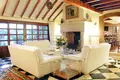 5 room villa 646 m² Benahavis, Spain