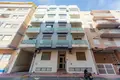 Mieszkanie 2 pokoi 87 m² Torrevieja, Hiszpania