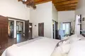 3 bedroom house 288 m² Roatan, Honduras