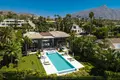 6 bedroom villa 1 033 m² Marbella, Spain