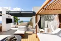 Stadthaus 4 Schlafzimmer 609 m² Marbella, Spanien