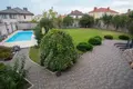 7 room house 600 m² Lymanka, Ukraine