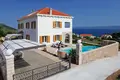 Villa 4 chambres 270 m², Tous les pays