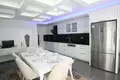 Doppelhaus 7 Zimmer 450 m² Alanya, Türkei