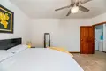 1 bedroom condo 63 m² West Bay, Honduras