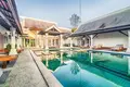 Villa de 4 dormitorios 1 066 m² Ban Nok Na, Tailandia