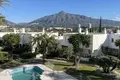 Mieszkanie 2 pokoi 101 m² Marbella, Hiszpania