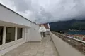2-Schlafzimmer-Penthouse 120 m² Dobrota, Montenegro