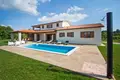 Villa de 4 dormitorios 210 m² Rabac, Croacia