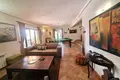4-Schlafzimmer-Villa 550 m² lAlfas del Pi, Spanien