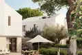 Kompleks mieszkalny Large gated complex of villas with swimming pools at 300 meters from the beaches, Oroklini, Cyprus