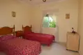 Chalet 3 Schlafzimmer 14 273 m² Montroi, Spanien