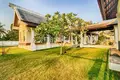 Villa de 4 dormitorios 1 066 m² Ban Nok Na, Tailandia