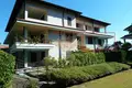Mieszkanie 3 pokoi 105 m² Stresa, Włochy