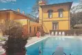 Villa 21 room 700 m² Foligno, Italy