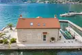 Villa de 4 dormitorios 165 m² Dobrota, Montenegro