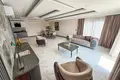 Mieszkanie 4 pokoi  Alanya, Turcja