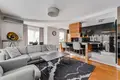 Mieszkanie 3 pokoi 77 m² w Warszawa, Polska