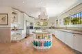 6 bedroom villa 555 m² San Pedro Alcantara, Spain