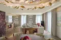 2 bedroom apartment 118 m² London, United Kingdom