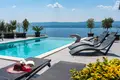 9 bedroom house 700 m² Grad Omis, Croatia