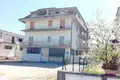 Haus 22 Zimmer 1 550 m² Terni, Italien