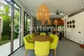 4-Schlafzimmer-Villa  Kerobokan Kelod, Indonesien