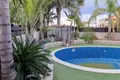 Dom 4 pokoi 220 m² Larnaka, Cypr