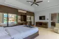 Villa de 4 dormitorios 240 m² Phuket, Tailandia