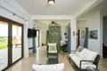 4 bedroom house 554 m² Roatan, Honduras