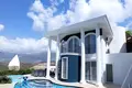villa de 5 chambres 300 m² Muratpasa, Turquie