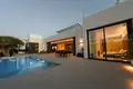 4 bedroom Villa 620 m² l Alfas del Pi, Spain