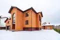 Casa de campo 351 m² Kalodziscanski sielski Saviet, Bielorrusia