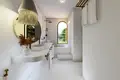 2 bedroom Villa 200 m² Pecatu, Indonesia