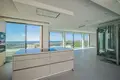 Villa de tres dormitorios 371 m² Benahavis, España