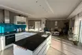Квартира 4 комнаты  Аланья, Турция