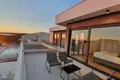 Вилла 4 спальни 310 м², Все страны