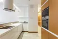 Apartamento 3 habitaciones 74 m² en Varsovia, Polonia