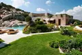 7-Schlafzimmer-Villa 1 300 m² Arzachena, Italien