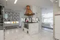 Casa 8 habitaciones 381 m² Laukaa, Finlandia