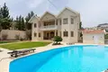 Maison 5 chambres 650 m² koinoteta agiou tychona, Chypre