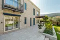 Mieszkanie 4 pokoi 275 m² Kumbor, Czarnogóra