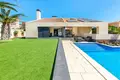 6-Schlafzimmer-Villa 720 m² Alicante, Spanien