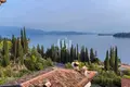 Villa 18 rooms 750 m² Salo, Italy