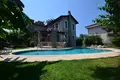 3 bedroom villa 500 m² Eski Oemerler, Turkey