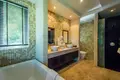 Villa 8 bedrooms 750 m² Pa Tong, Thailand