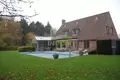 Villa 2 500 m² Melle, Belgium