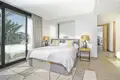4-Schlafzimmer-Villa 640 m² Estepona, Spanien