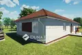 House 94 m² Gyomro, Hungary