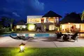 Villa de 4 dormitorios 75 171 m² Phuket, Tailandia